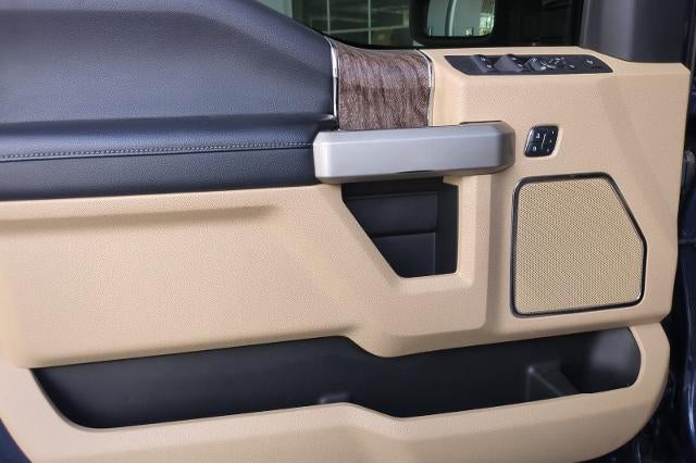 2017 Ford SUPER DUTY F-350 SRW LARIAT