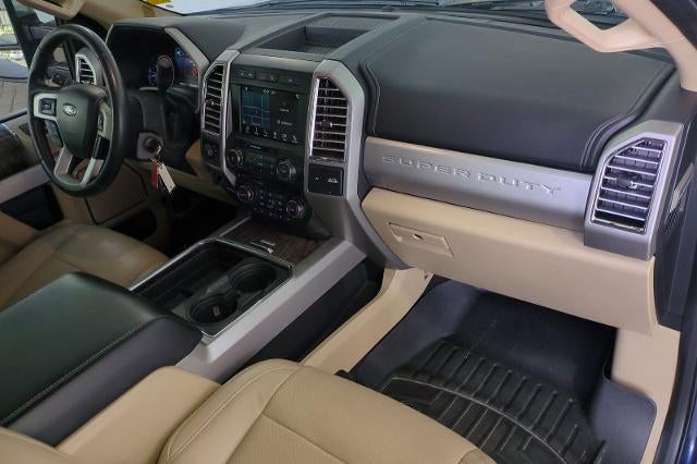 2017 Ford SUPER DUTY F-350 SRW LARIAT