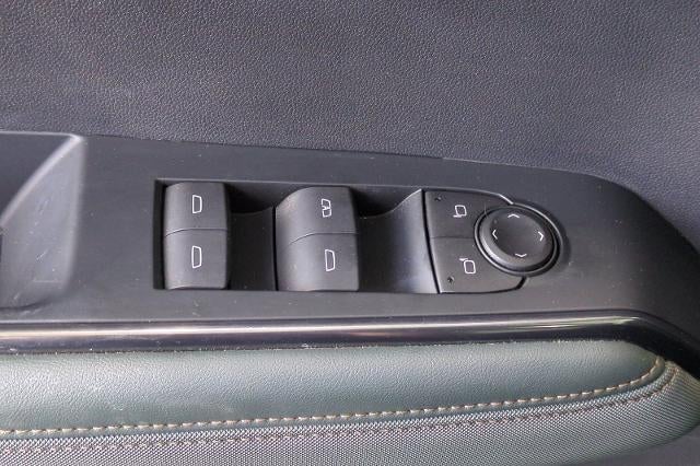 2024 GMC Acadia AT4