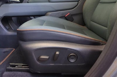 2024 GMC Acadia AT4