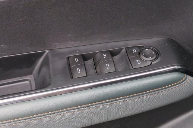 2025 GMC Acadia AT4