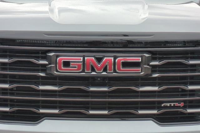 2025 GMC Acadia AT4