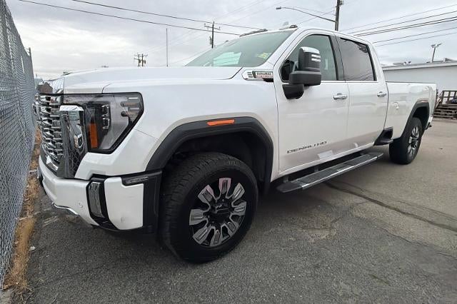 2025 GMC Sierra 3500 HD Denali