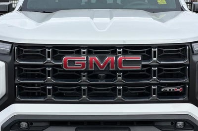 2024 GMC Canyon AT4