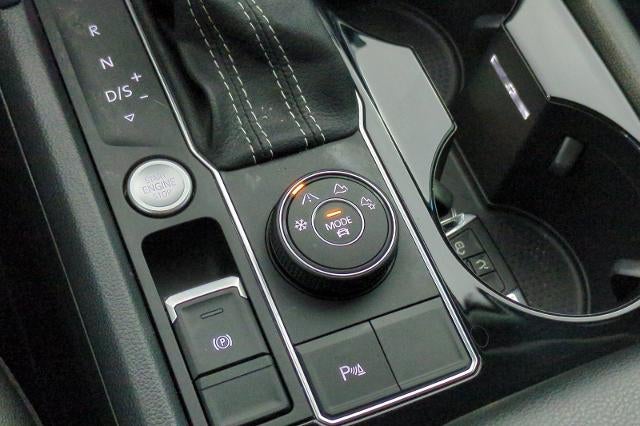 2023 Volkswagen Atlas 3.6L V6 SEL R-Line Black
