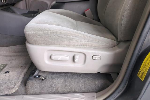 2005 Toyota Sequoia SR5