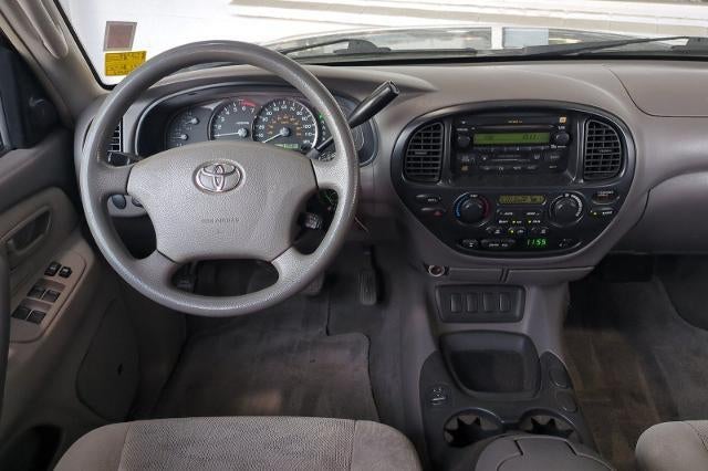 2005 Toyota Sequoia SR5
