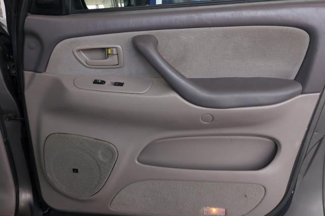 2005 Toyota Sequoia SR5