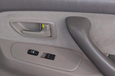 2005 Toyota Sequoia SR5