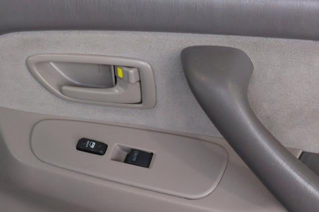 2005 Toyota Sequoia SR5