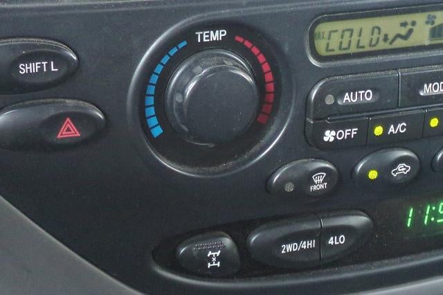 2005 Toyota Sequoia SR5