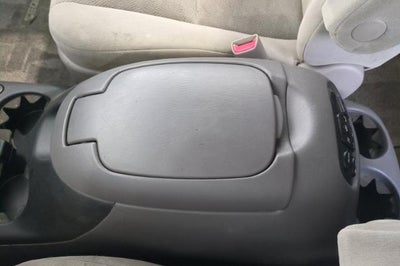 2005 Toyota Sequoia SR5