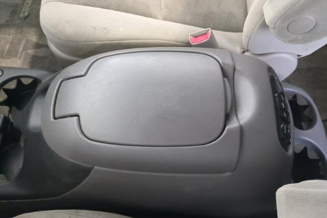 2005 Toyota Sequoia SR5