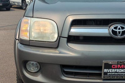 2005 Toyota Sequoia SR5