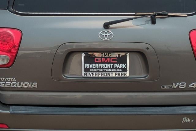 2005 Toyota Sequoia SR5