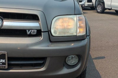 2005 Toyota Sequoia SR5