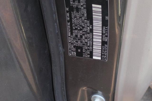 2005 Toyota Sequoia SR5