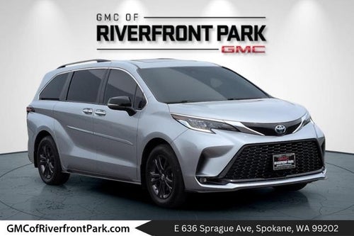 2024 Toyota Sienna LE