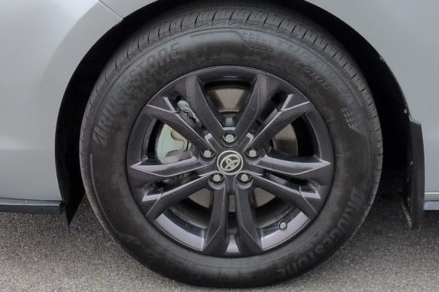 2024 Toyota Sienna LE