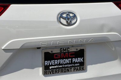 2019 Toyota Sienna XLE