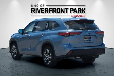 2020 Toyota Highlander Hybrid XLE