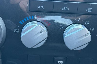 2013 Toyota Tundra 4WD Truck BASE