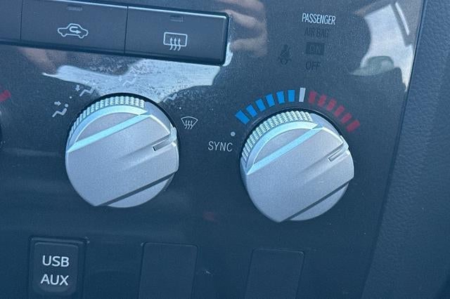 2013 Toyota Tundra 4WD Truck BASE