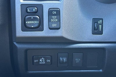 2013 Toyota Tundra 4WD Truck BASE