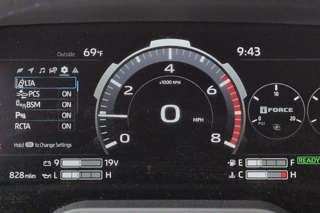 2026 Toyota TUNDRA 4WD PLATINUM H