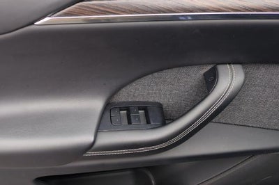 2023 Tesla Model X Base