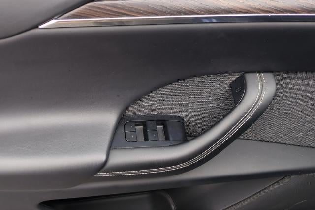 2023 Tesla Model X Base