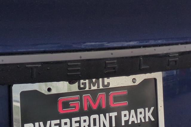 2023 Tesla Model X Base