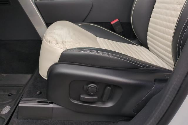 2023 Land Rover Discovery HSE R-Dynamic