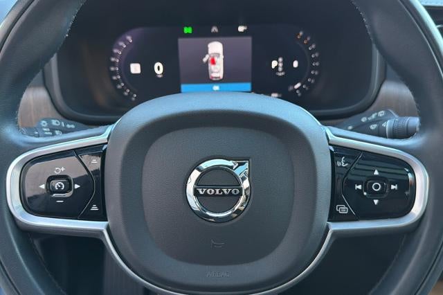 2022 Volvo V90 Cross Country Base