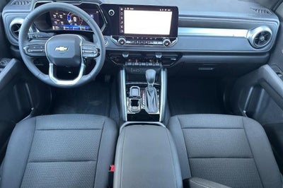 2025 Chevrolet Colorado WT/LT
