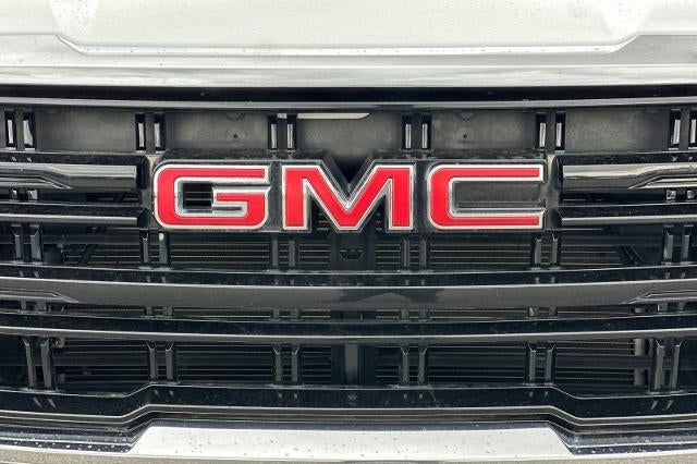 2022 GMC Yukon SLE