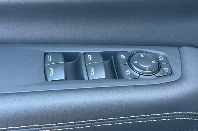 2025 GMC Yukon XL Elevation