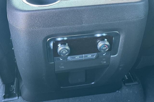 2025 GMC Yukon XL Elevation