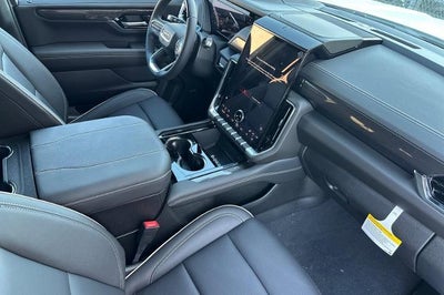 2025 GMC Yukon XL Elevation