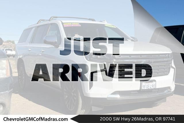 2023 Chevrolet Suburban 4WD 1500 Premier's photo