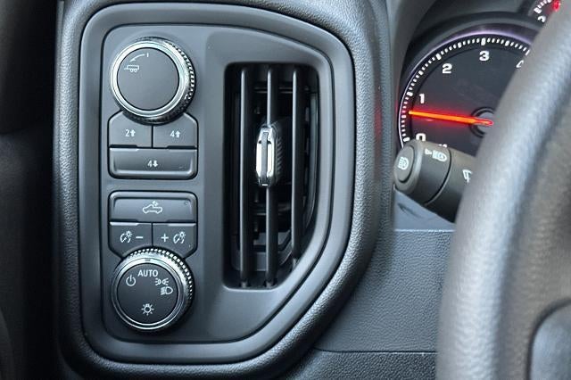 2025 GMC Sierra 3500 HD Pro