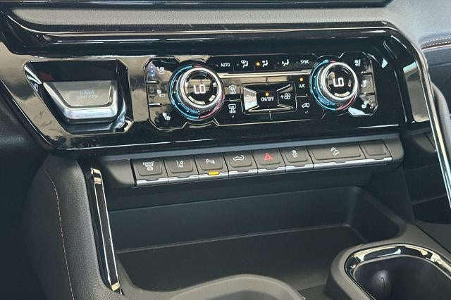 2025 GMC Sierra 3500 HD AT4