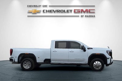 2026 GMC Sierra 3500 HD Denali Ultimate DRW