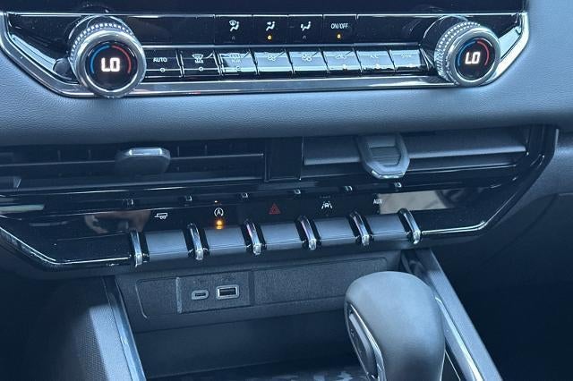 2025 GMC Canyon Elevation