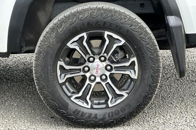 2023 GMC Canyon AT4
