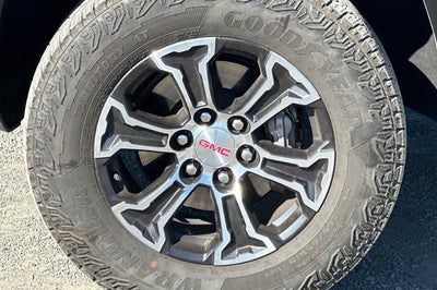 2023 GMC Canyon AT4