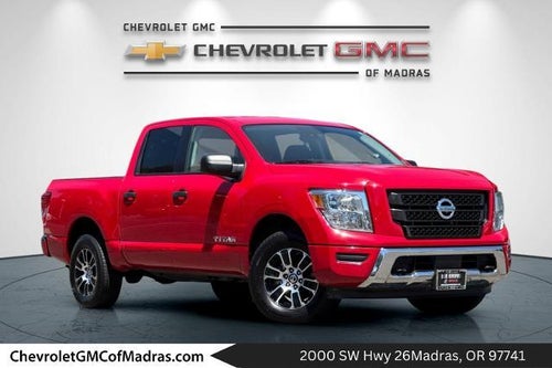 2022 Nissan Titan SV