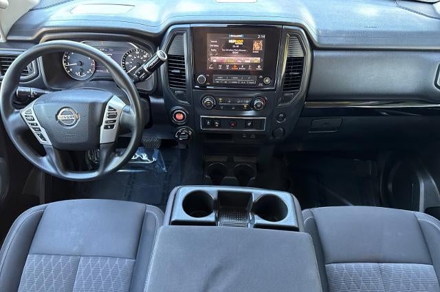 2022 Nissan Titan SV