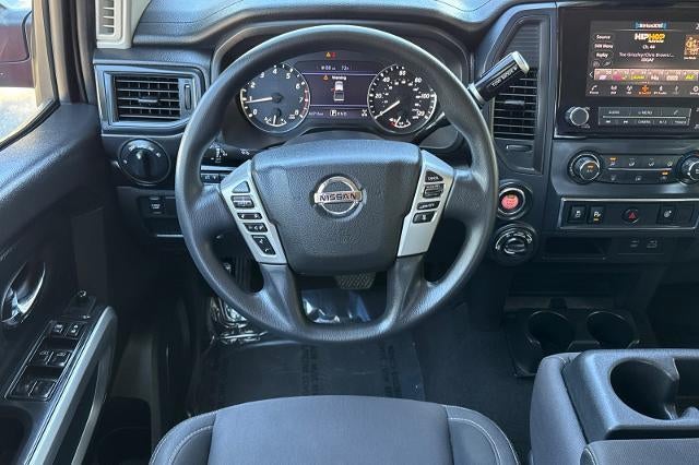 2022 Nissan Titan SV