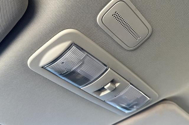 2022 Nissan Titan SV